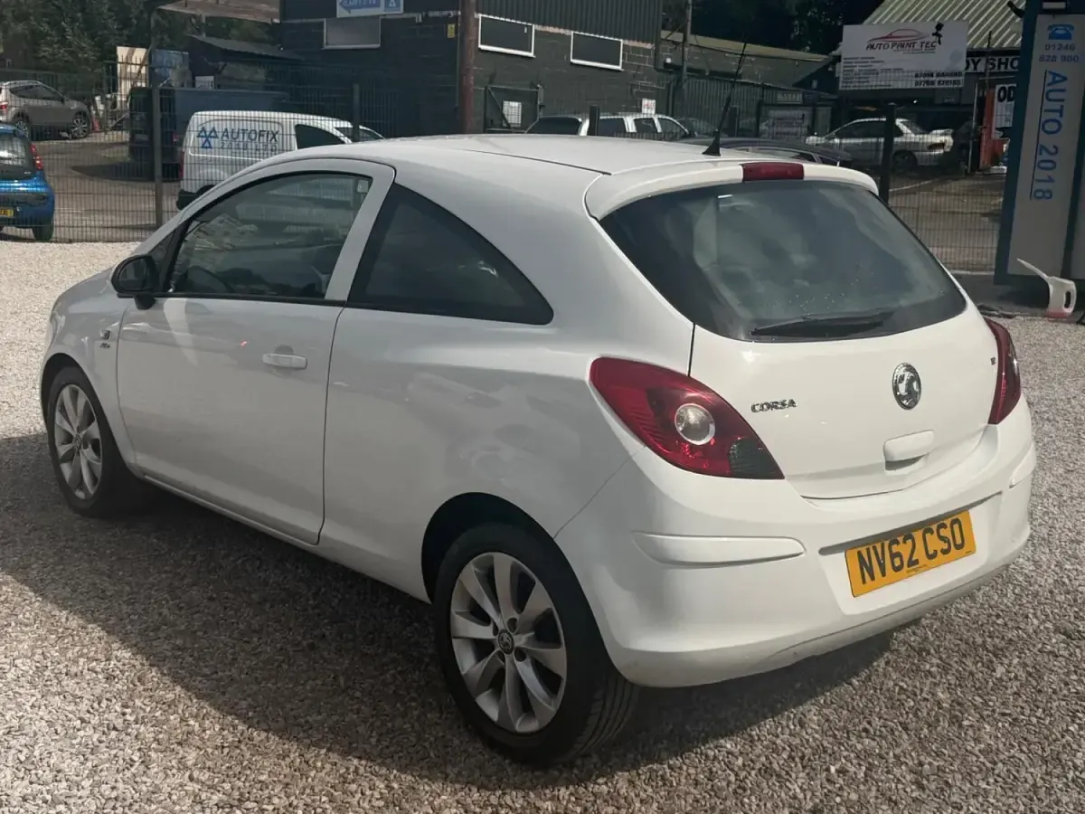 Used Vauxhall Corsa Active 2012 White Hatchback