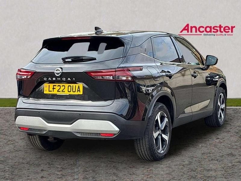 Used Nissan Qashqai N-Connecta 138 HP (101 kW) 2022 Black SUV