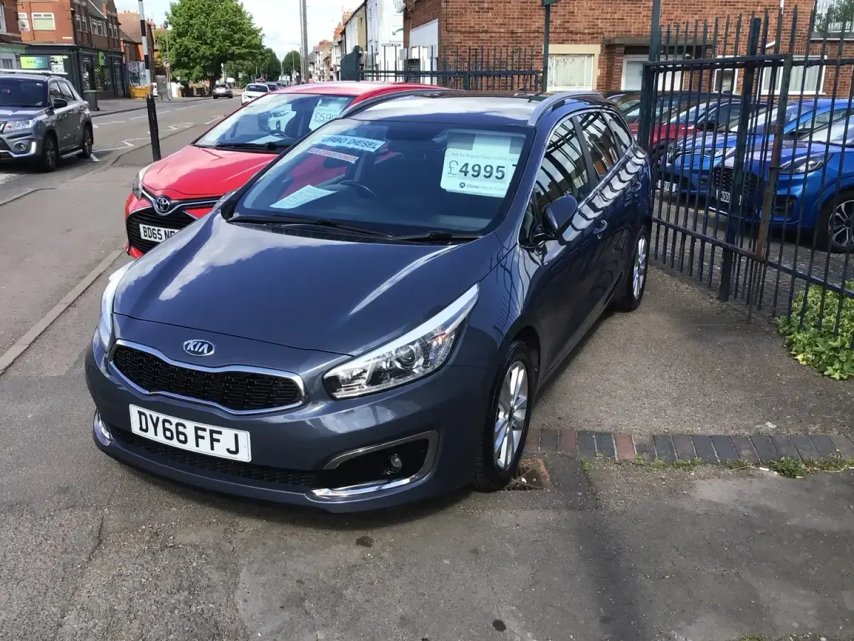 Używany Kia Ceed 136 KM (100 kW) 2016 Niebieski Hatchback