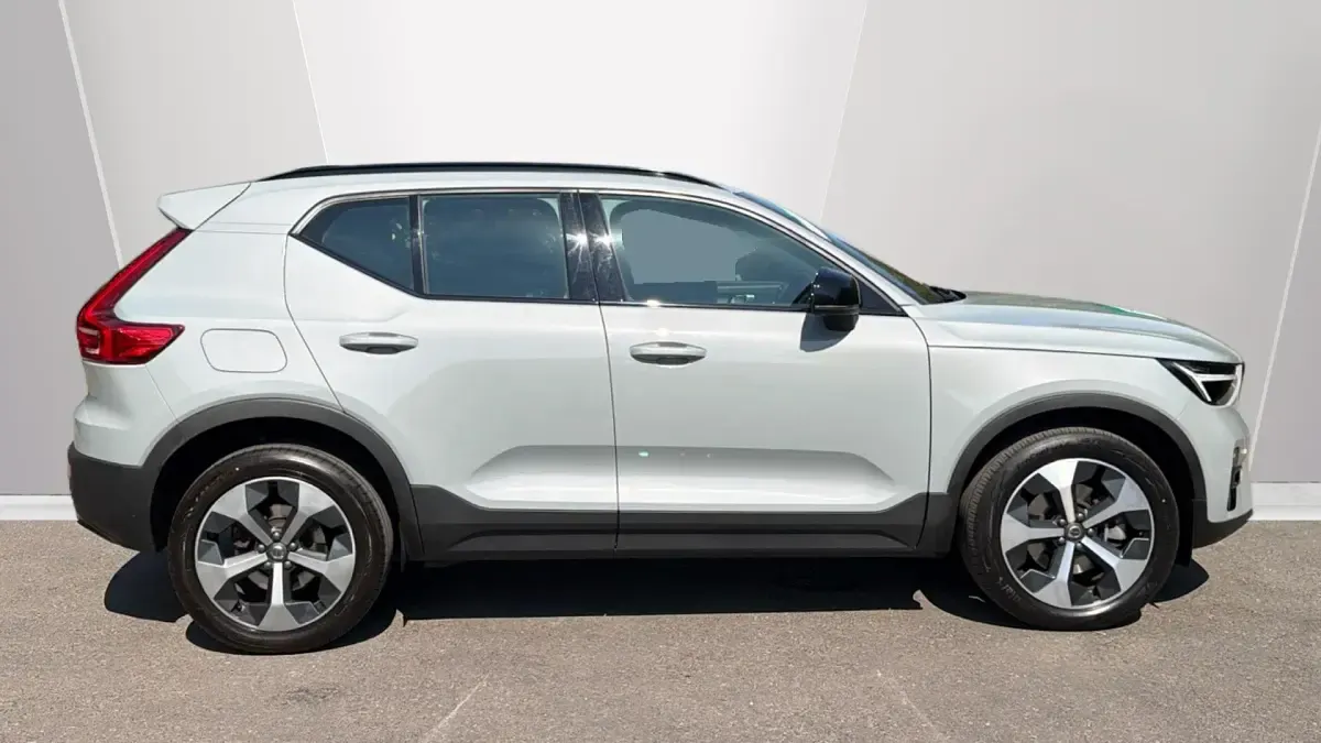 Used Volvo XC40 Plus 163 HP (119 kW) 2024 Grey SUV