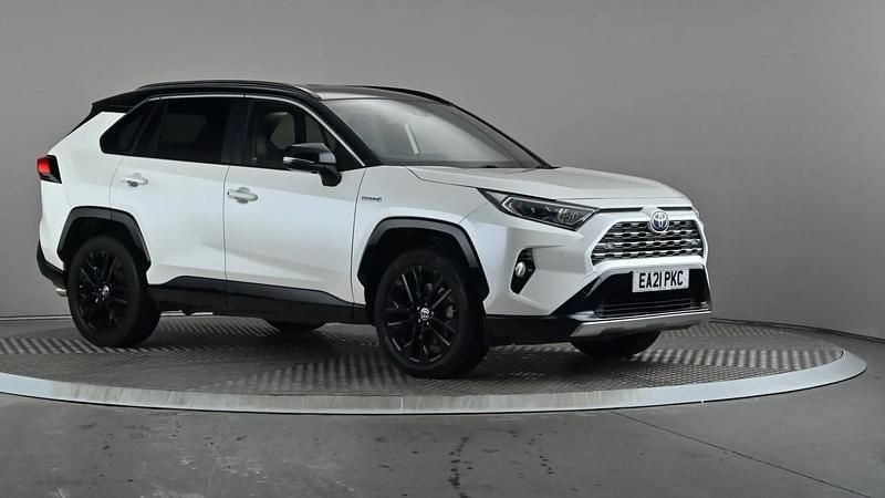 White/black Used 2021 Toyota RAV4 Hybrid SUV | £25,198 (Fair price) - Image 1/4