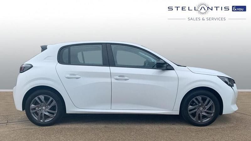 White Used 2022 Peugeot 208 Active Premium Hatchback | £13,025 (Fair price) - Image 1/4