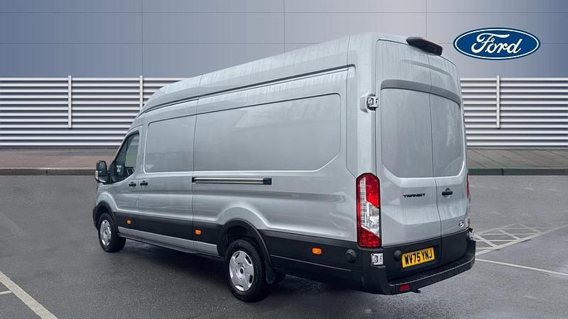 Used Ford Transit Trend 165 HP (121 kW) 2025 Van