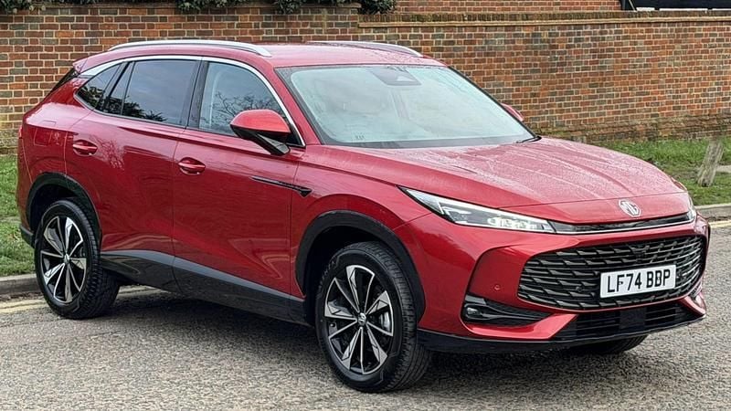 Red Used 2025 MG HS Trophy SUV | £20,199 (Good price) - Image 1/4