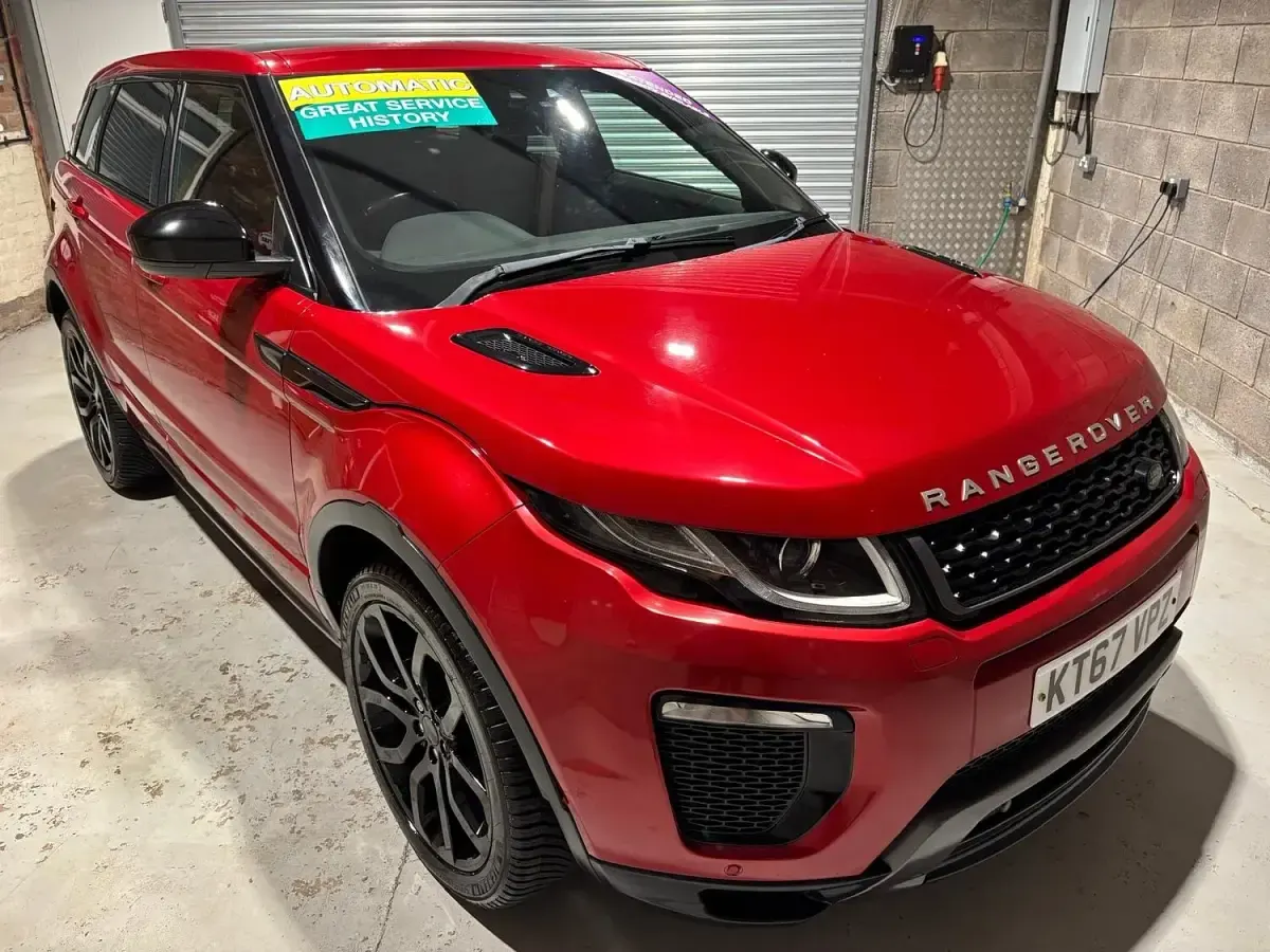 Used Land Rover Range Rover evoque HSE Dynamic 2018 Red Estate