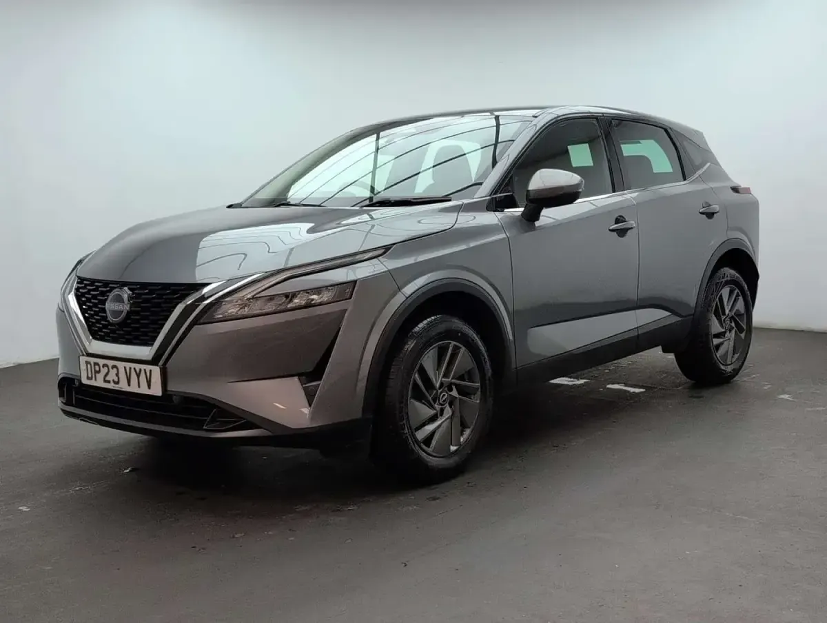Used Nissan Qashqai Acenta Premium 140 HP (102 kW) 2023 Grey SUV