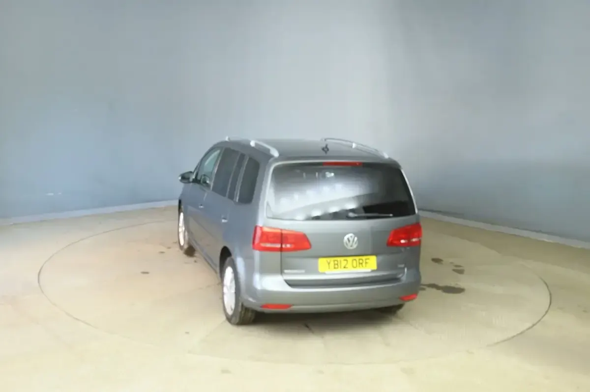 Used VW Touran SE 105 HP (77 kW) 2012 Grey MPV