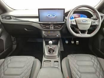 Used Ford Focus ST-Line 155 HP (114 kW) 2023 Silver Estate