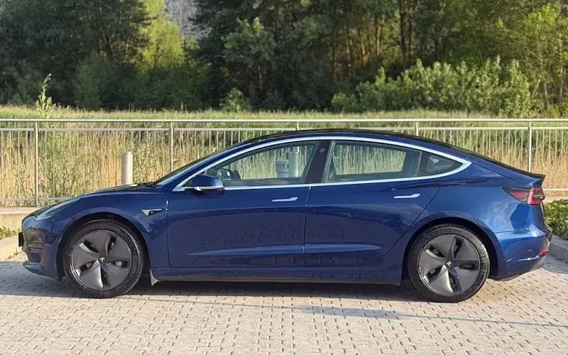Used Tesla Model 3 Standard Range 180 kW (245 HP) 2021 Sedan
