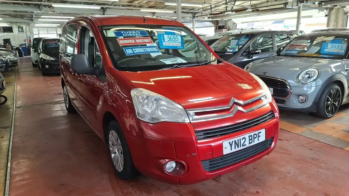 Used Citroën Berlingo VTR Sport 90 HP (66 kW) 2012 Red MPV