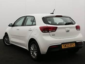 Used Kia Rio 83 HP (61 kW) 2023 White Hatchback