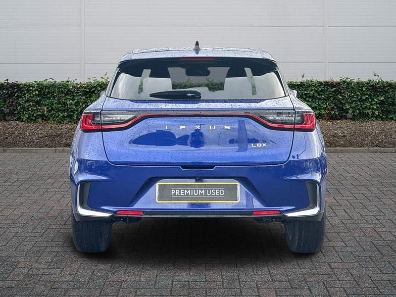 Used Lexus LBX 136 HP (100 kW) 2024 Blue SUV