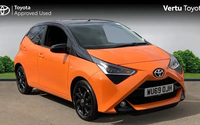 Used Toyota Aygo X-cite 72 HP (52 kW) 2019 Hatchback