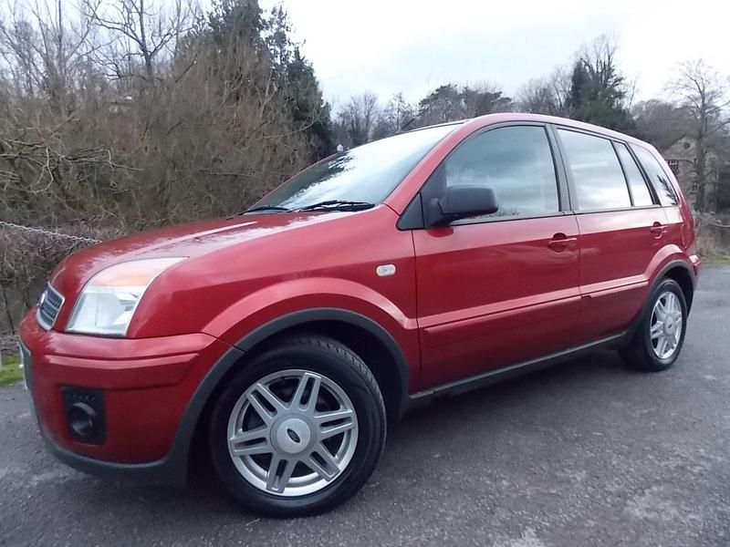 Used Ford Fusion Zetec 99 HP (72 kW) 2008 Red Hatchback