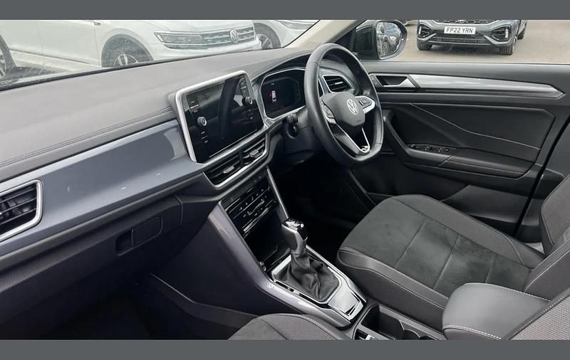 Used VW T-Roc Style 150 HP (110 kW) 2023 Black SUV