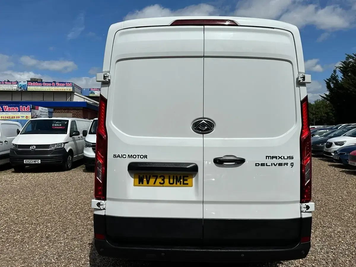 Used Maxus V90 161 HP (118 kW) 2023 White Van