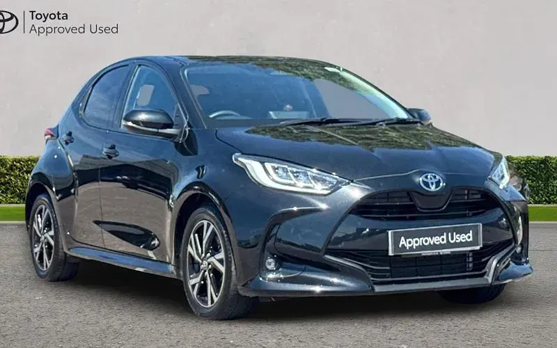 Used Toyota Yaris Design 116 HP (85 kW) 2025 Hatchback