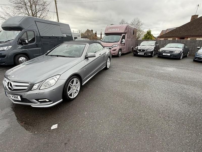 Begagnad Mercedes E350 2011 Silver Cab