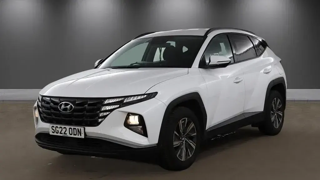 Used Hyundai Tucson SE 150 HP (110 kW) 2022 White SUV