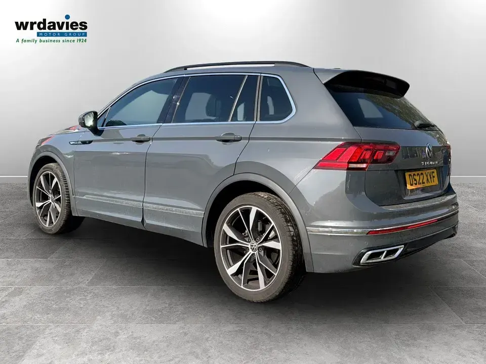 Używany VW Tiguan R-line 150 KM (110 kW) 2022 Szary SUV