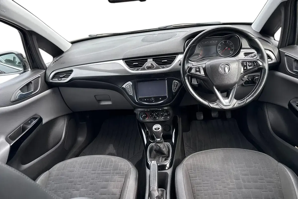 Used Vauxhall Corsa 90 HP (66 kW) 2015 Carbon flash Hatchback