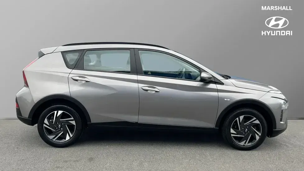 Used Hyundai Bayon SE 100 HP (73 kW) 2022 Elemental brass SUV