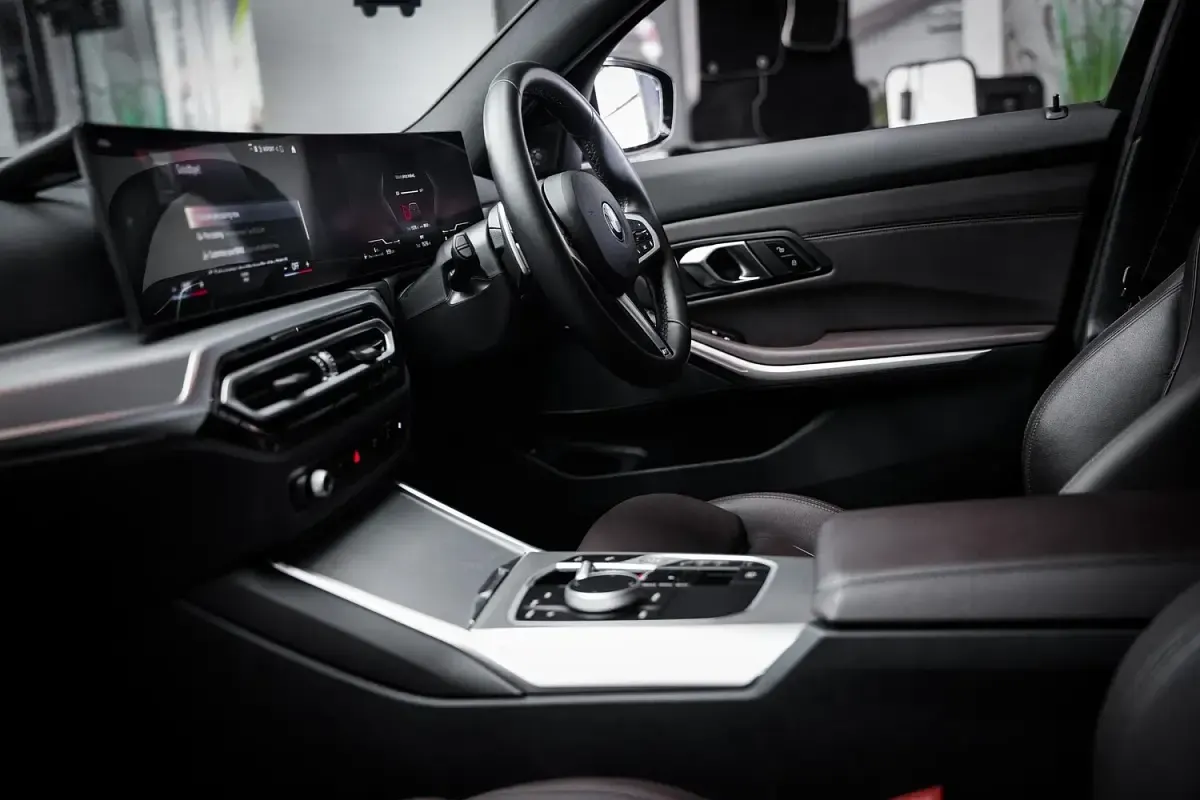 Used BMW M340 Comfort Edition 335 HP (246 kW) 2024 Mauve/purple Estate