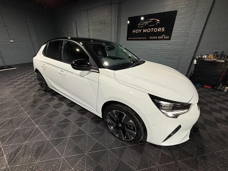 Used Vauxhall Corsa-e Elite 100 kW (136 HP) 2022 White Hatchback
