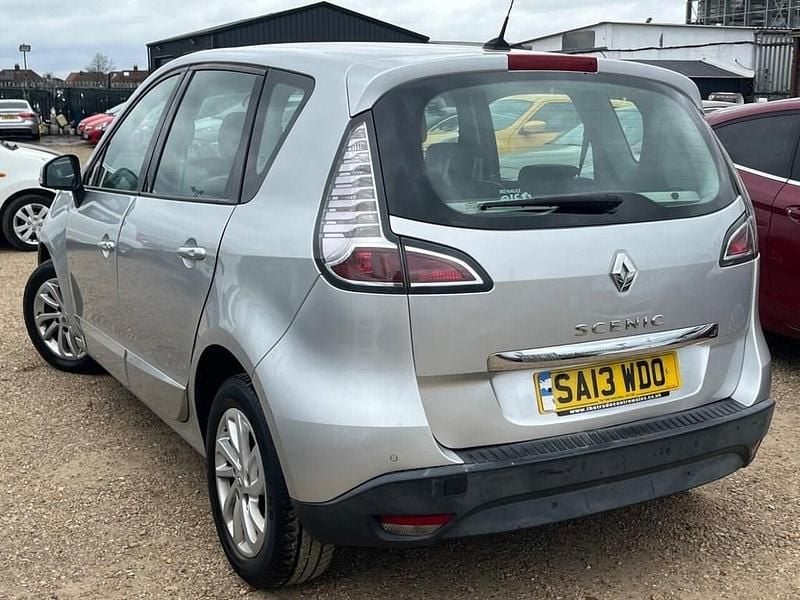 Used Renault Scénic III Dynamique 110 HP (80 kW) 2013 Silver MPV