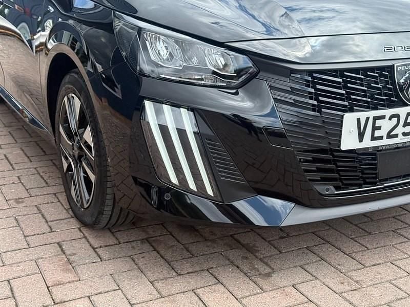 New Peugeot 208 Allure 100 HP (73 kW) 2025 Black Hatchback