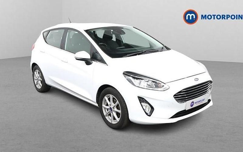 Used Ford Fiesta Zetec 86 HP (63 kW) 2018 White Hatchback