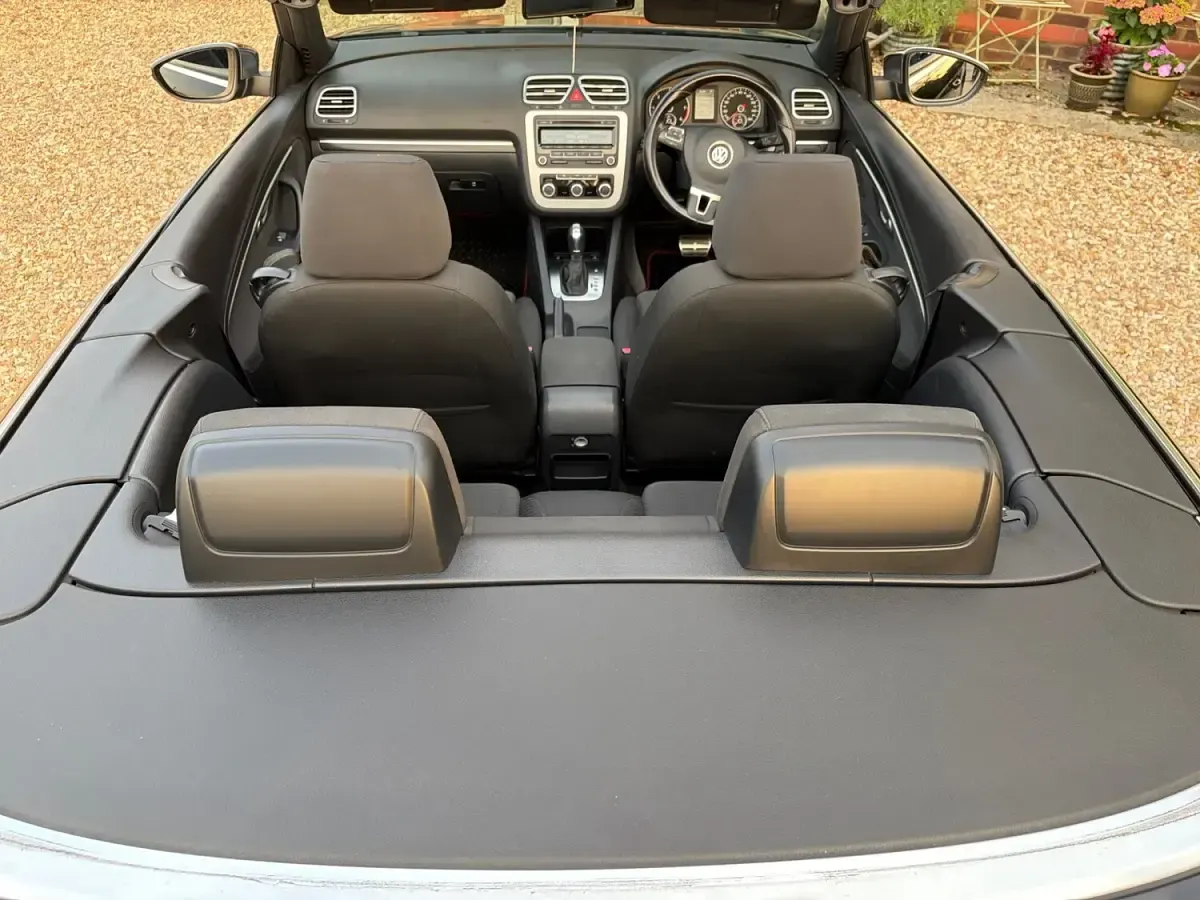 Used VW Eos Sportline 140 HP (102 kW) 2013 Black Cabriolet