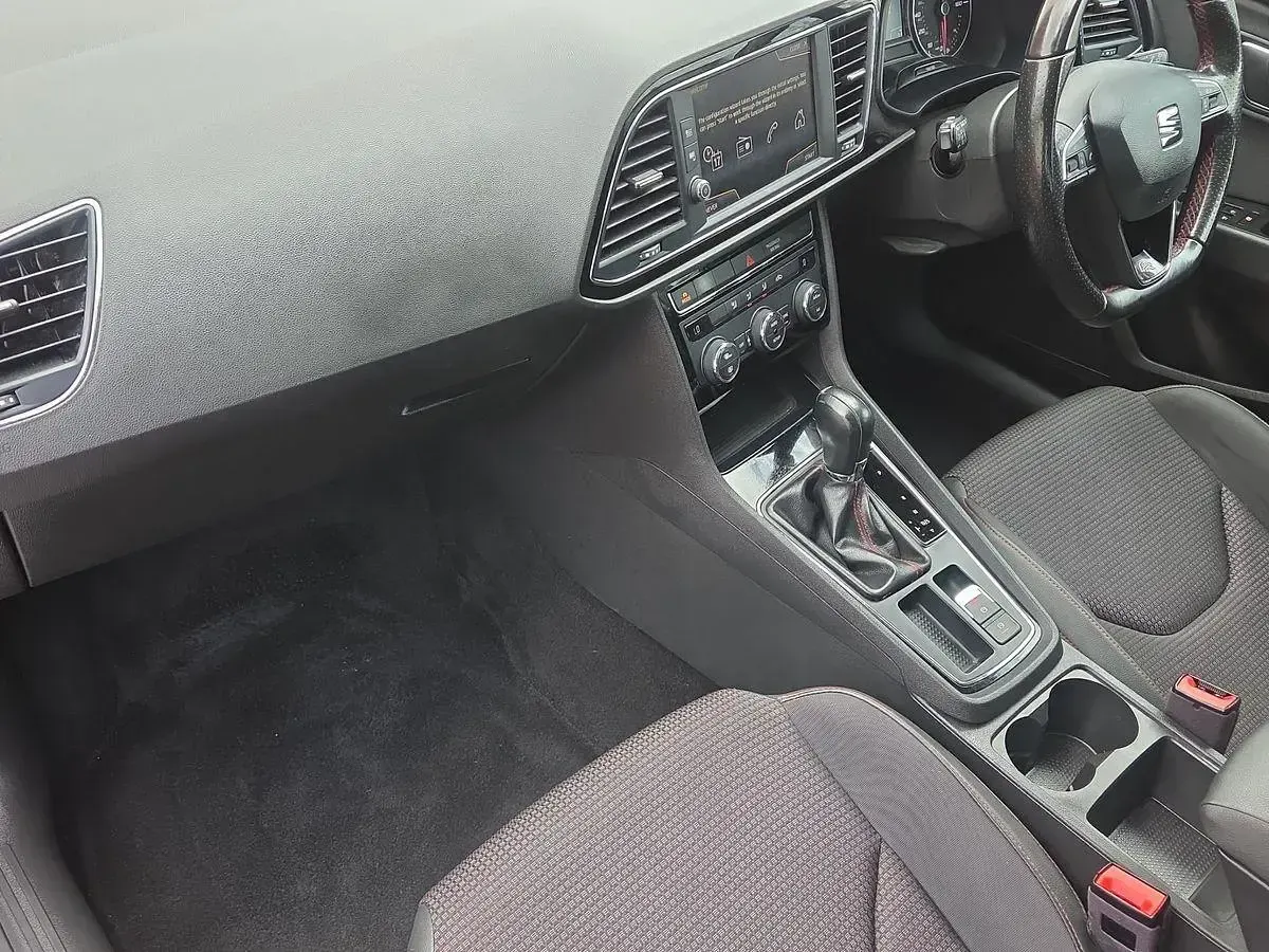 Used Seat Leon FR 150 HP (110 kW) 2017 Grey Estate