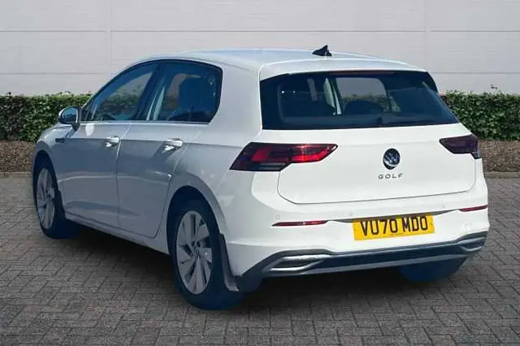 Used VW Golf VII Style 150 HP (110 kW) 2020 White Hatchback