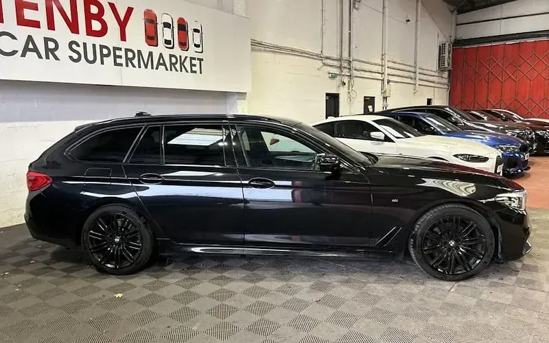 Used BMW 520 M Sport 190 HP (139 kW) 2019 Black Estate
