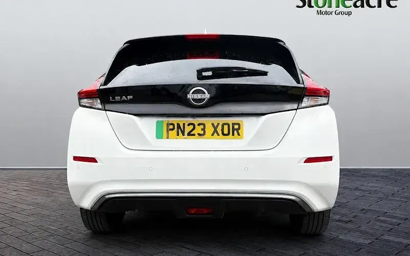 Used Nissan Leaf N-Connecta 110 kW (150 HP) 2025 Hatchback
