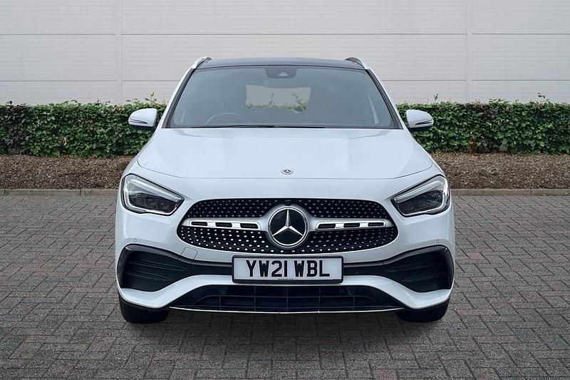 Used Mercedes GLA220 AMG Line Premium Plus 190 HP (139 kW) 2021 White SUV