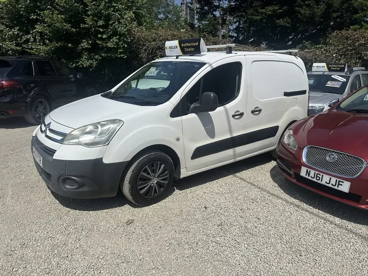 Used Citroën Berlingo 2011 White MPV