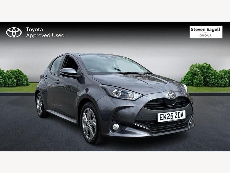 Used Toyota Yaris Hybrid 116 HP (85 kW) 2025 Grey Hatchback