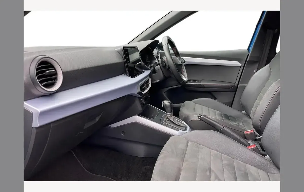 Used Seat Arona FR Sport 110 HP (80 kW) 2023 Blue SUV