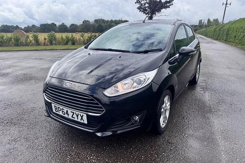 Black Used 2015 Ford Fiesta Zetec Hatchback | £3,500 (Good price) - Image 1/1