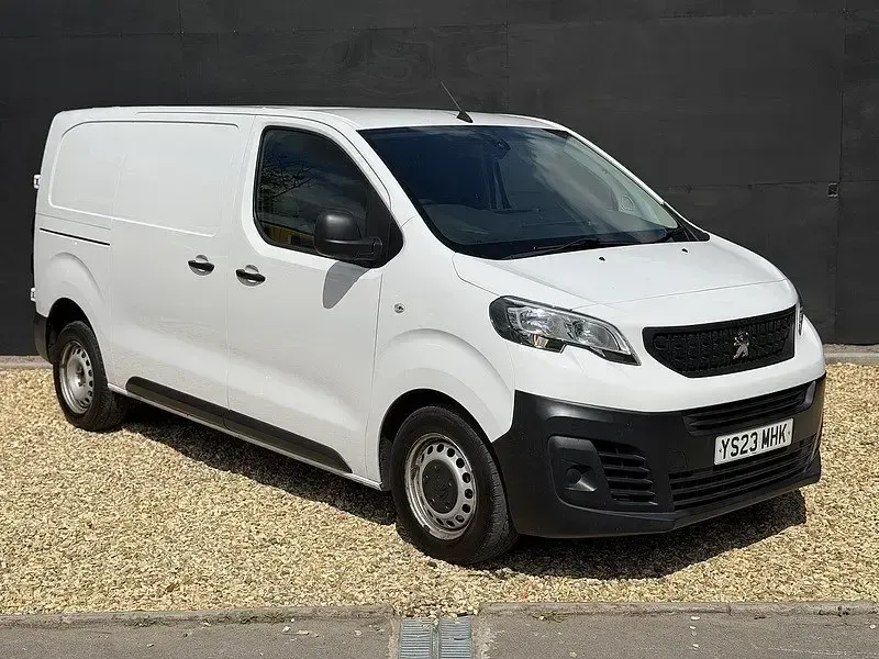 Second-hand Peugeot Expert Premium 2023 Alb Van