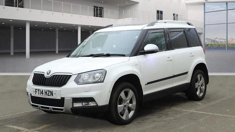 Used Skoda Yeti LAURIN & KLEMENT 170 HP (125 kW) 2014 White SUV