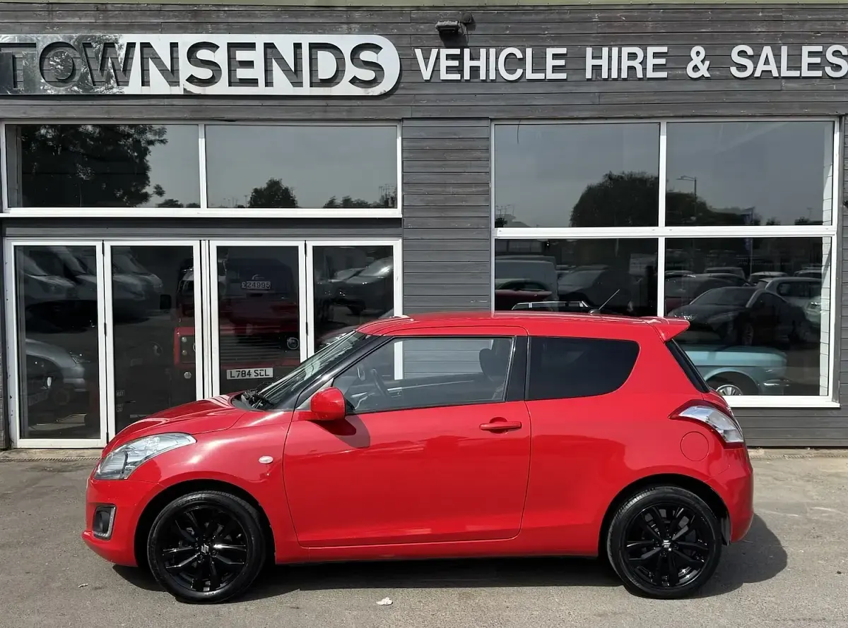 Used Suzuki Swift SZ-L 94 HP (69 kW) 2016 Red Hatchback