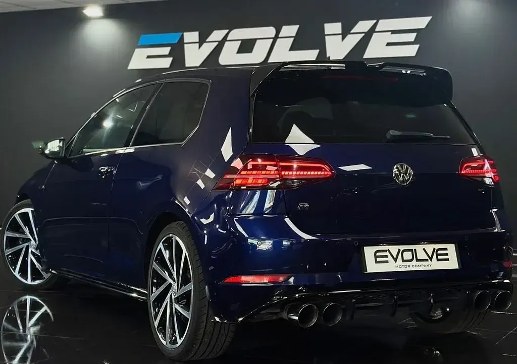 Used VW Golf VII R 310 HP (228 kW) 2018 Blue Hatchback