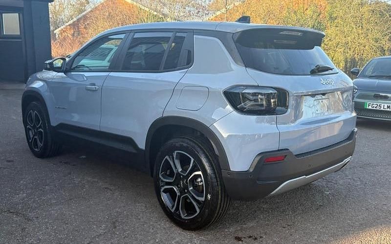 New Jeep Avenger Summit 101 HP (74 kW) 2025 SUV