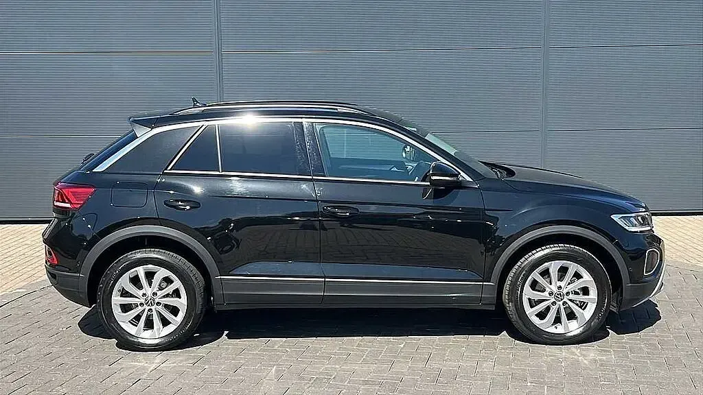 Used VW T-Roc 150 HP (110 kW) 2025 SUV
