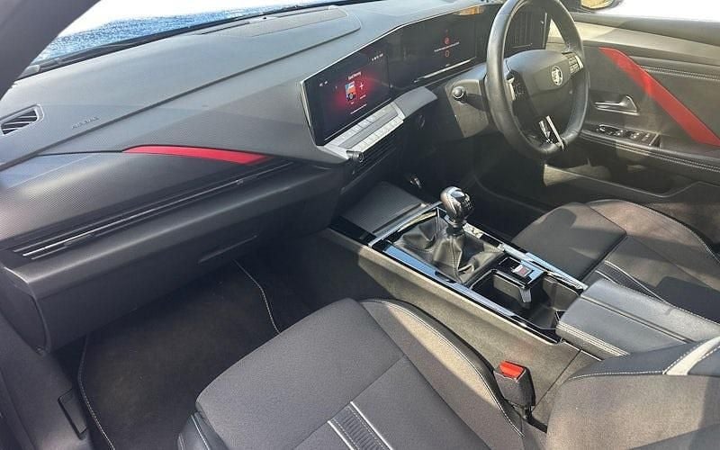Second-hand Vauxhall Astra GS Line 131 CP (96 kW) 2025 Hatchback