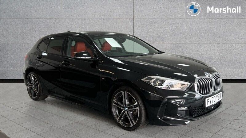 Black sapphire Used 2020 BMW 118 M Sport Hatchback | £19,902 (Fair price) - Image 1/4