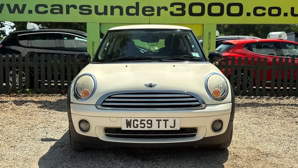 Used Mini ONE Hatch 95 HP (69 kW) 2009 White Hatchback